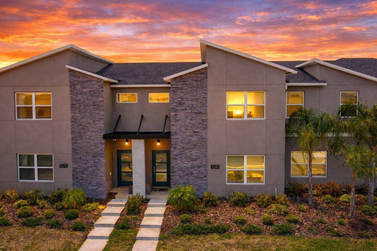 Casa de temporada em Champions Gate Resort, Orlando, ao pôr do sol